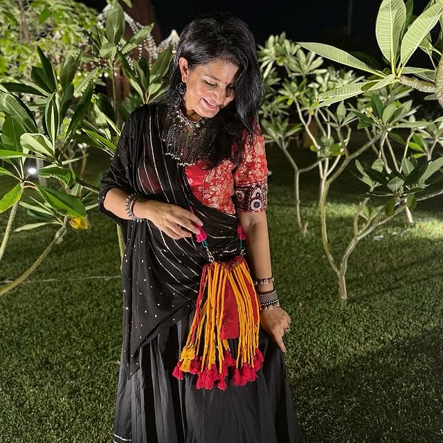 Hands-Free, Heart Full: Why Sling Bags Are Perfect for Garba Nights