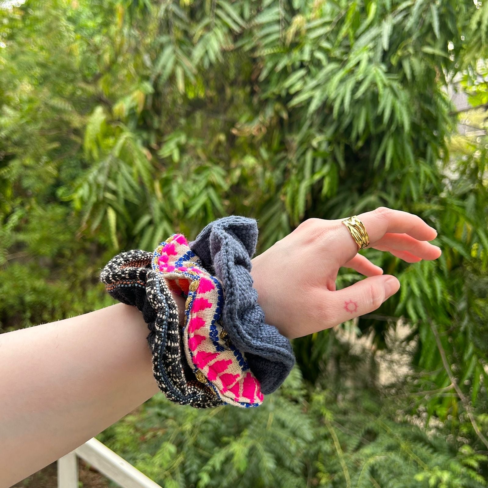 Neon Noir Scrunchie Combo