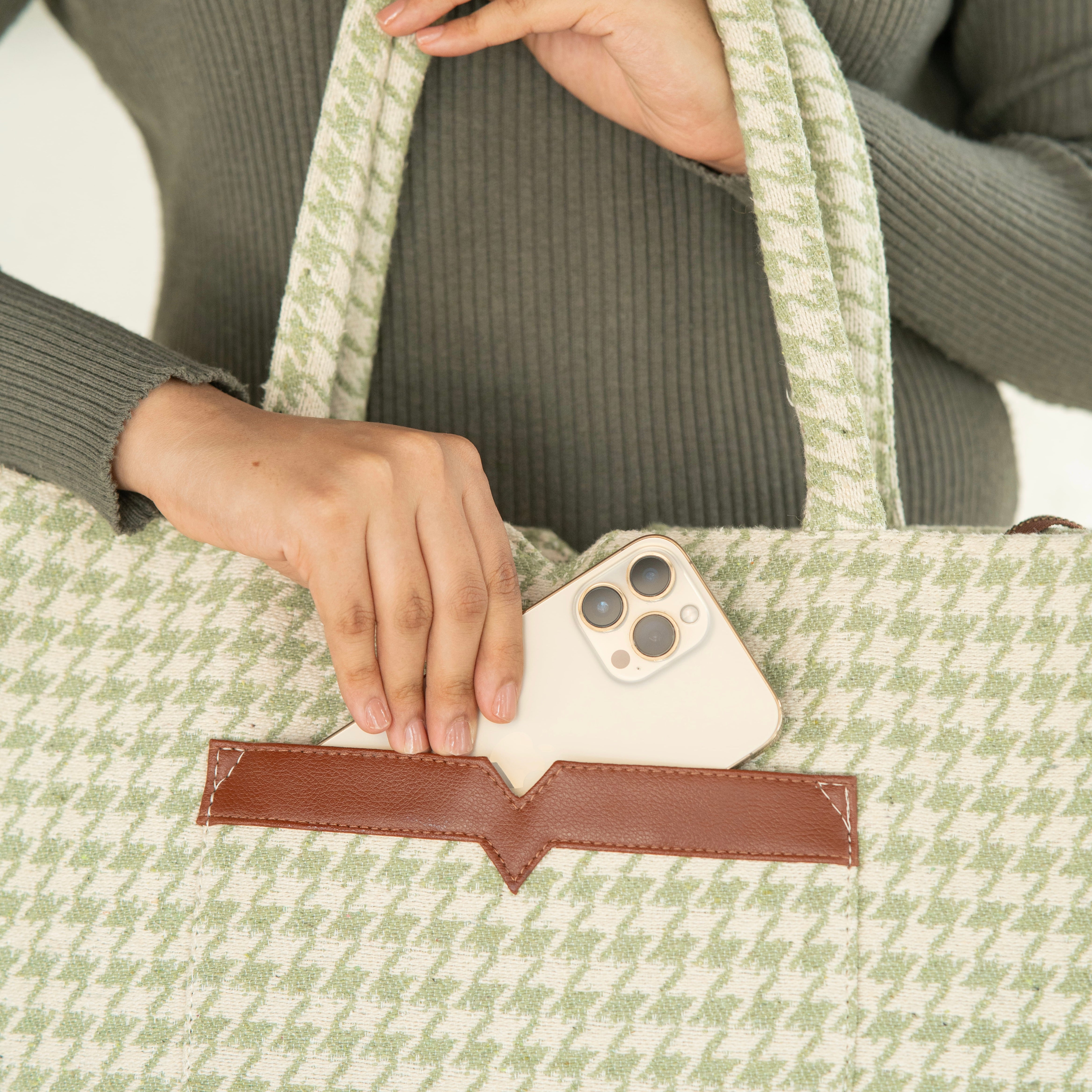 Summer of 69 Box Bag