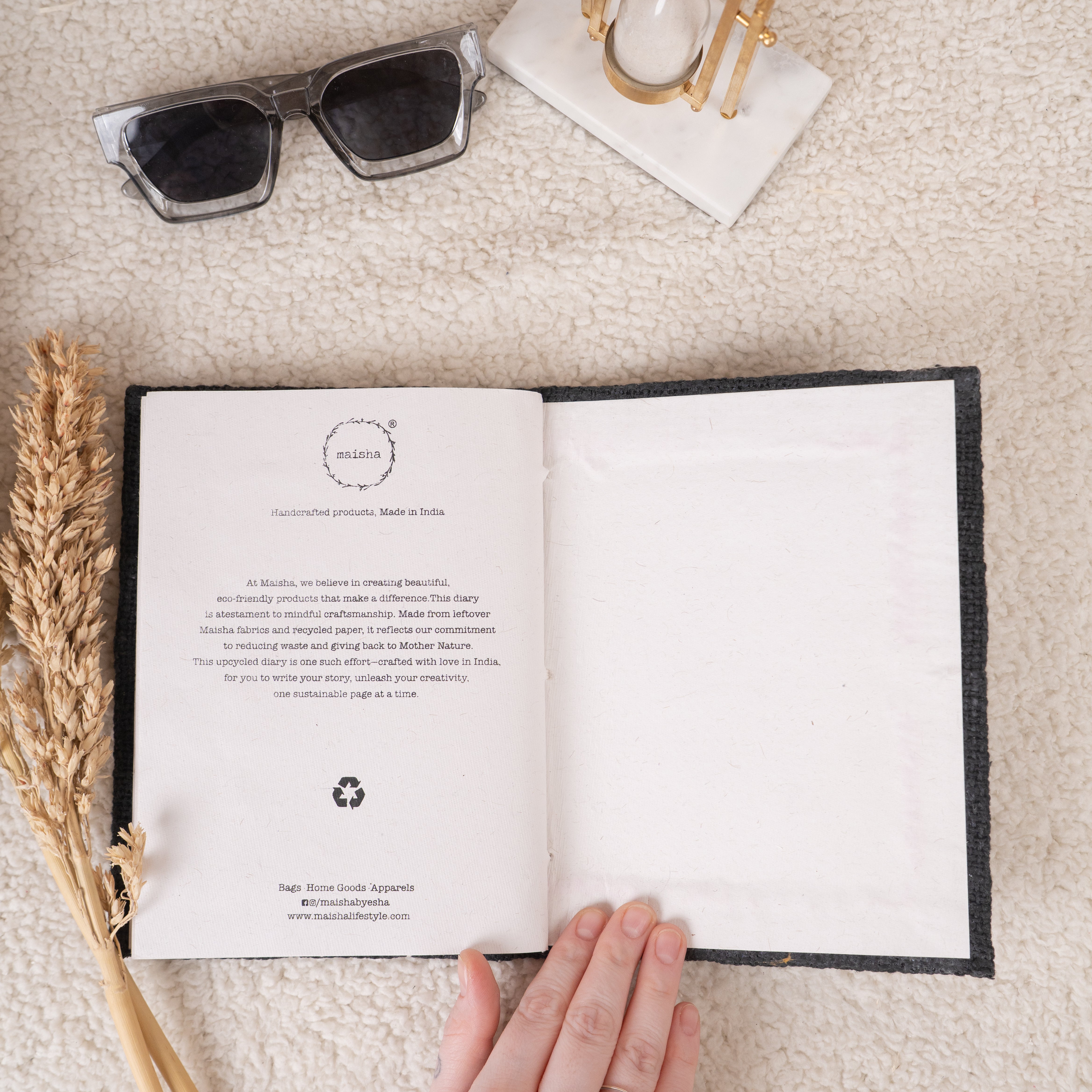 Noir Button Trail Diary