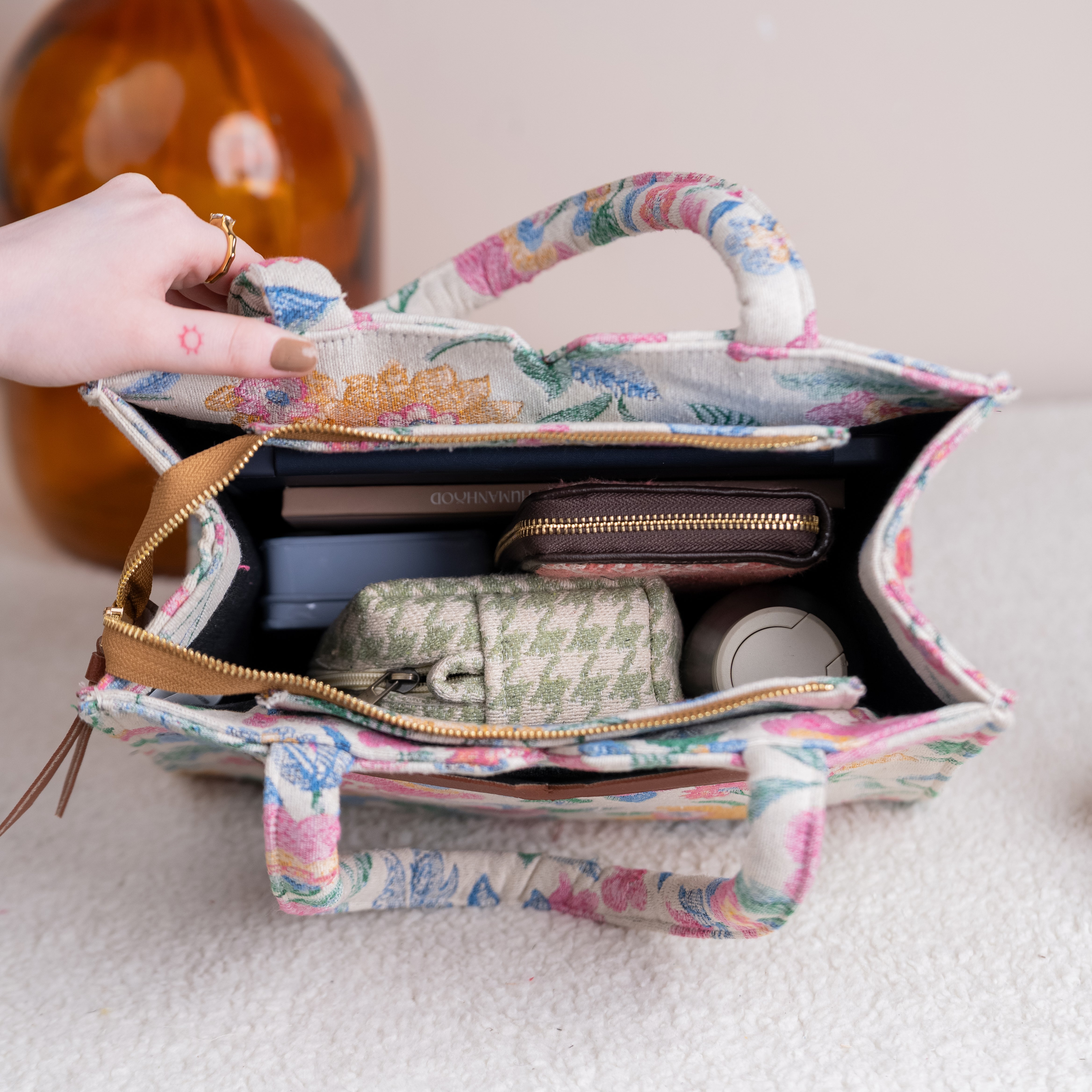 Wildest Dreams Box Bag (MEDIUM)