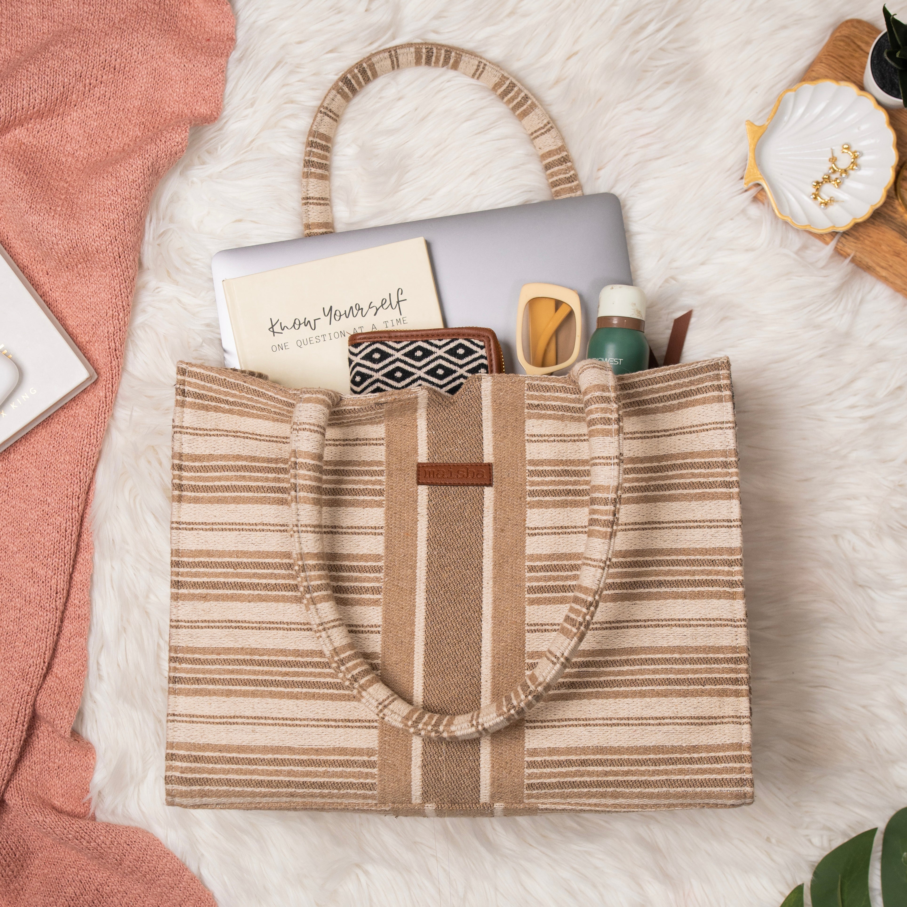 Mocha Muse Box Bag (LARGE)