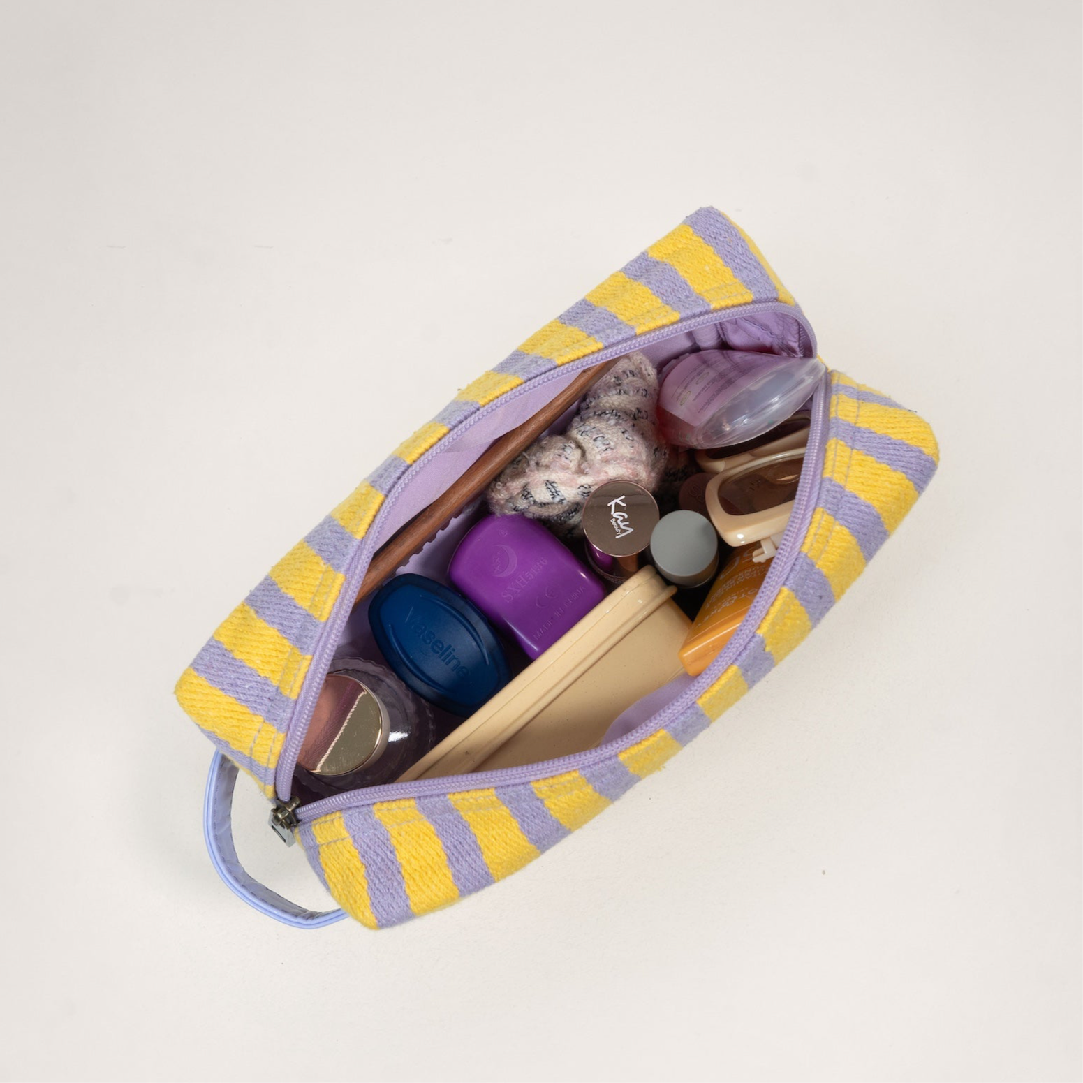 Lilac Daisies Shopper Pouch