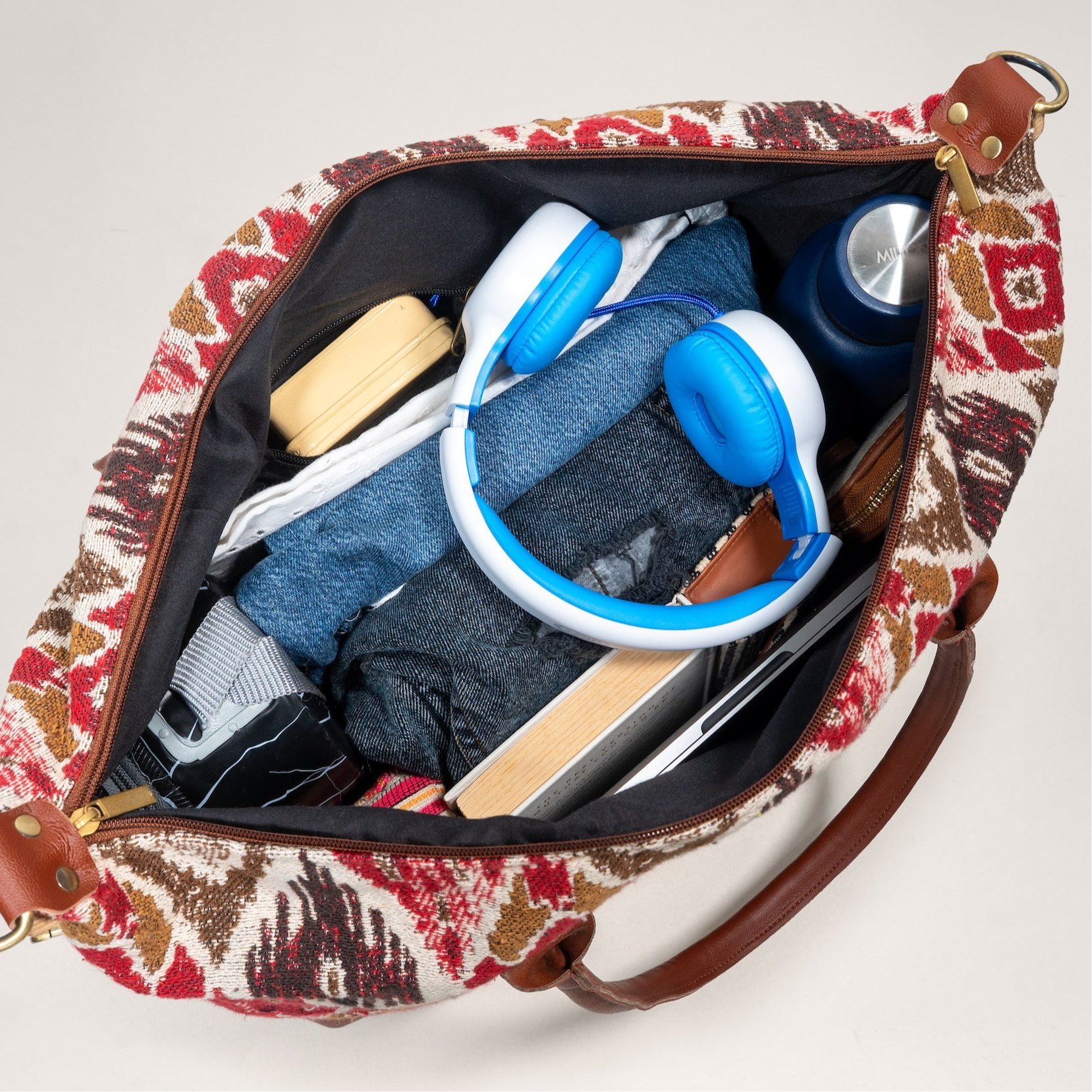 The Chic Traveller Duffle Bag