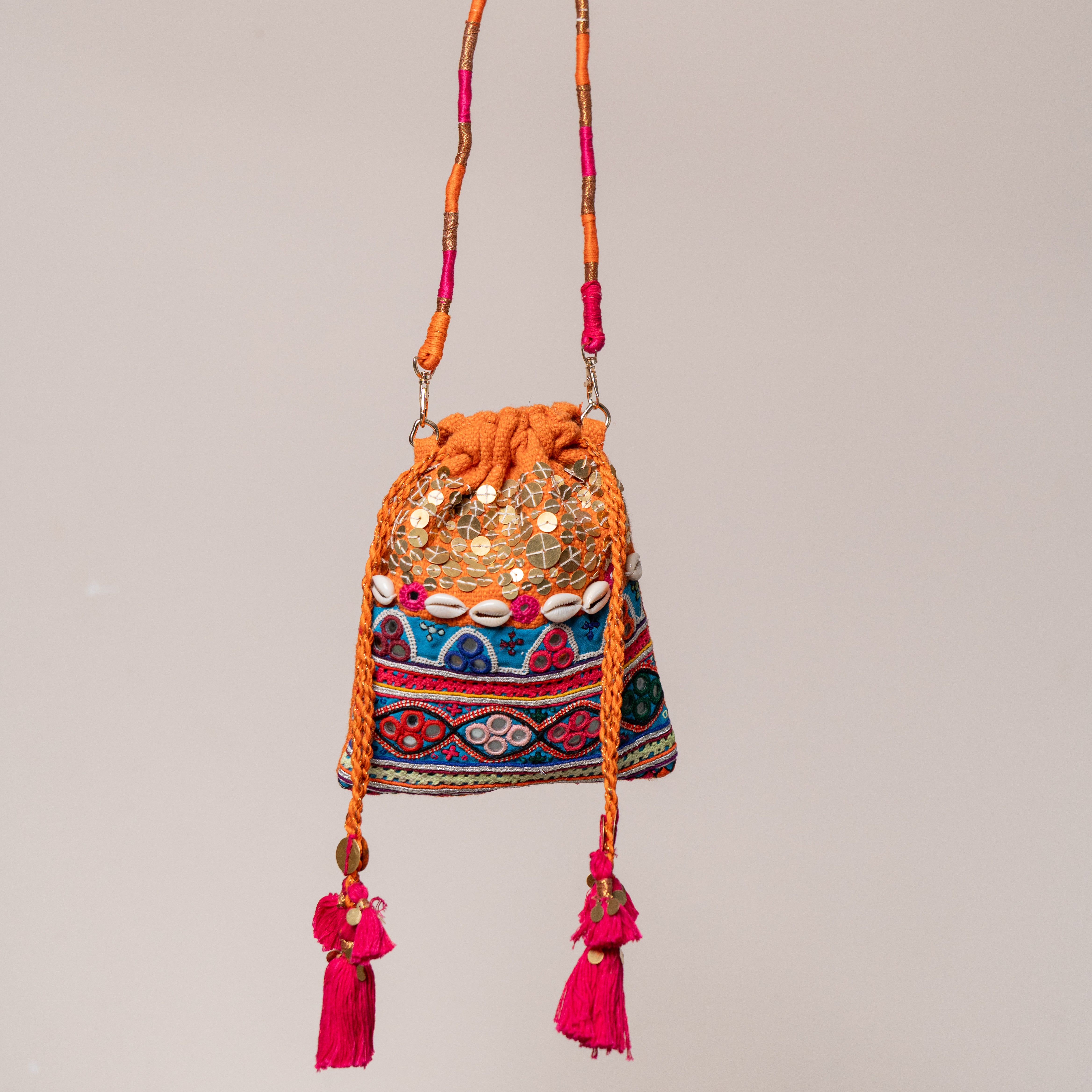 The Rangoli festive Potli