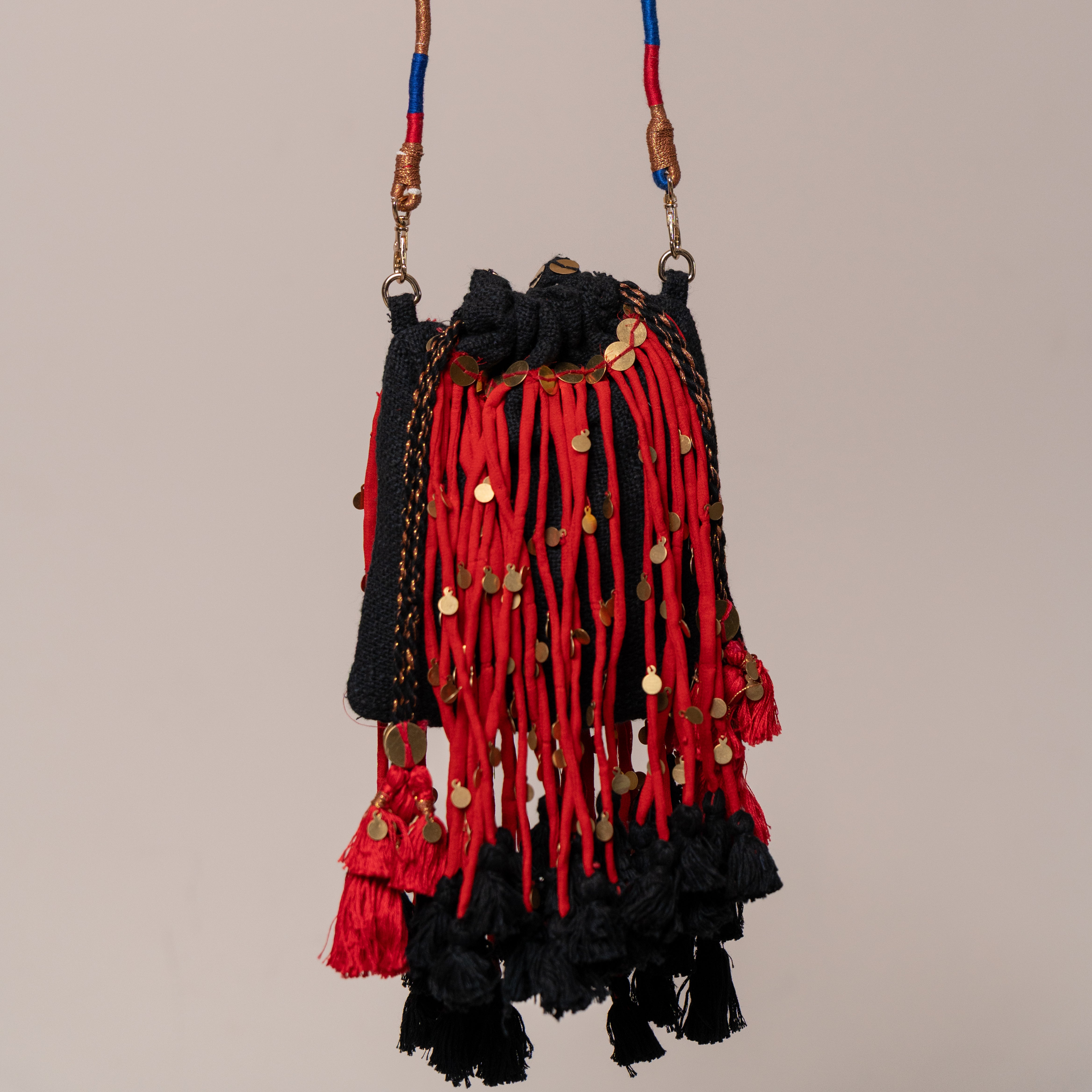 Fer Fudardi Festive Potli - Black