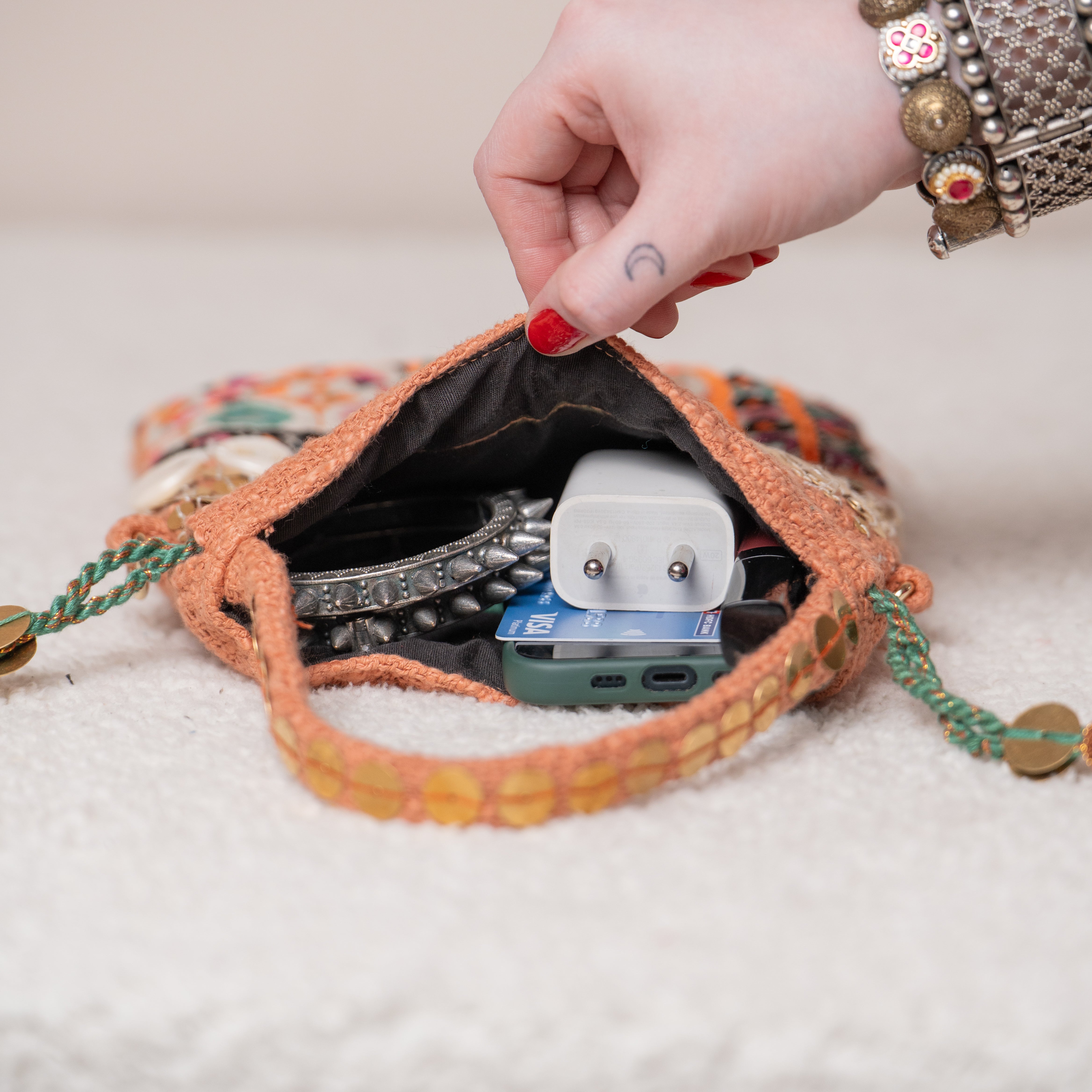 Saibo Re festive potli