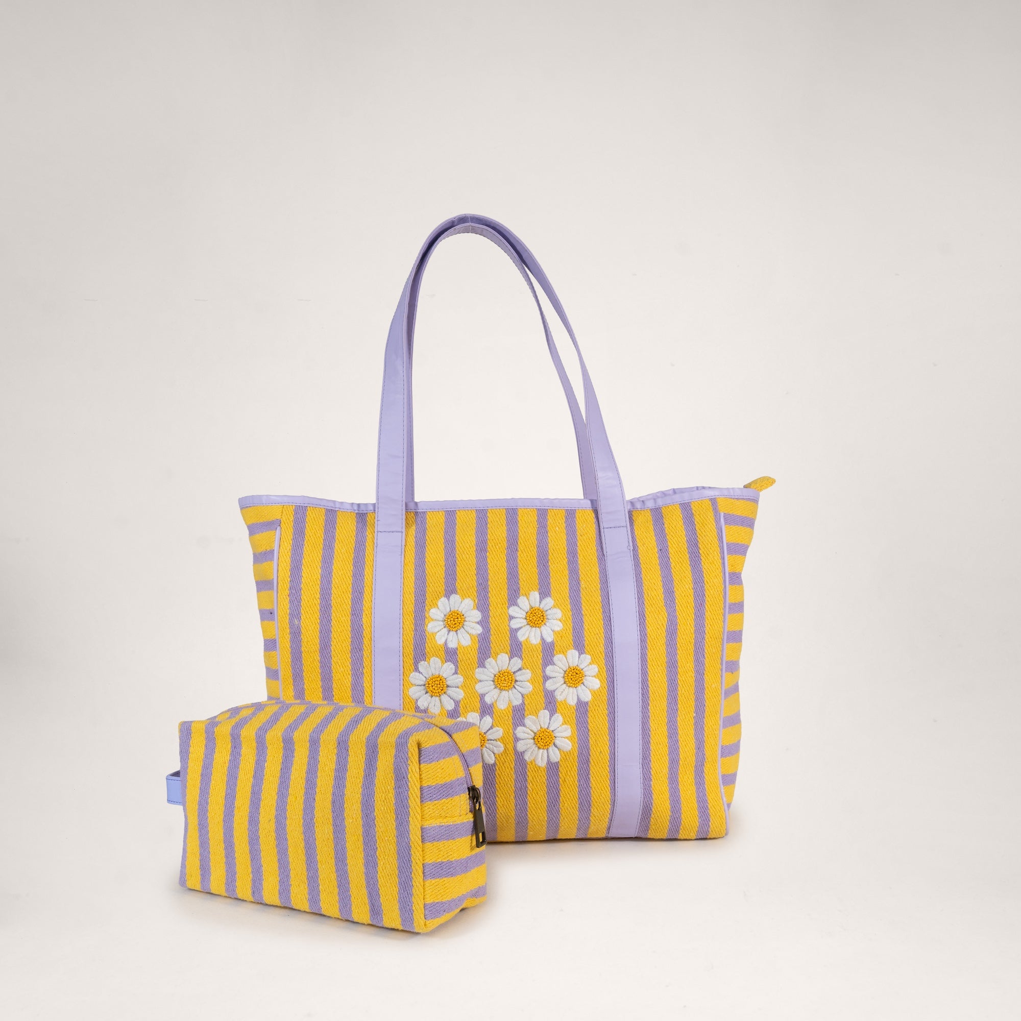 Lilac Daisies Shopper