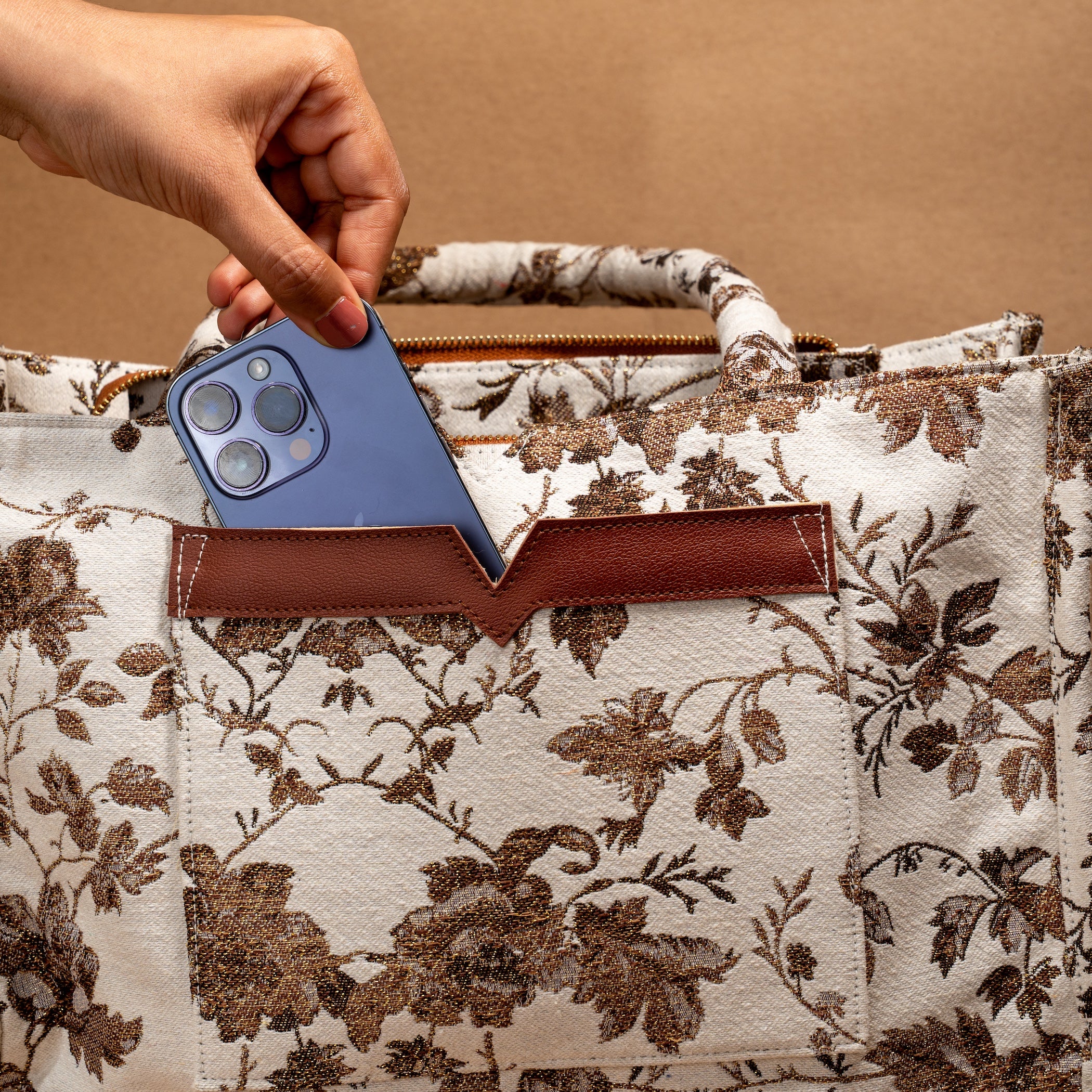 Golden Bloom Box Bag (Large)