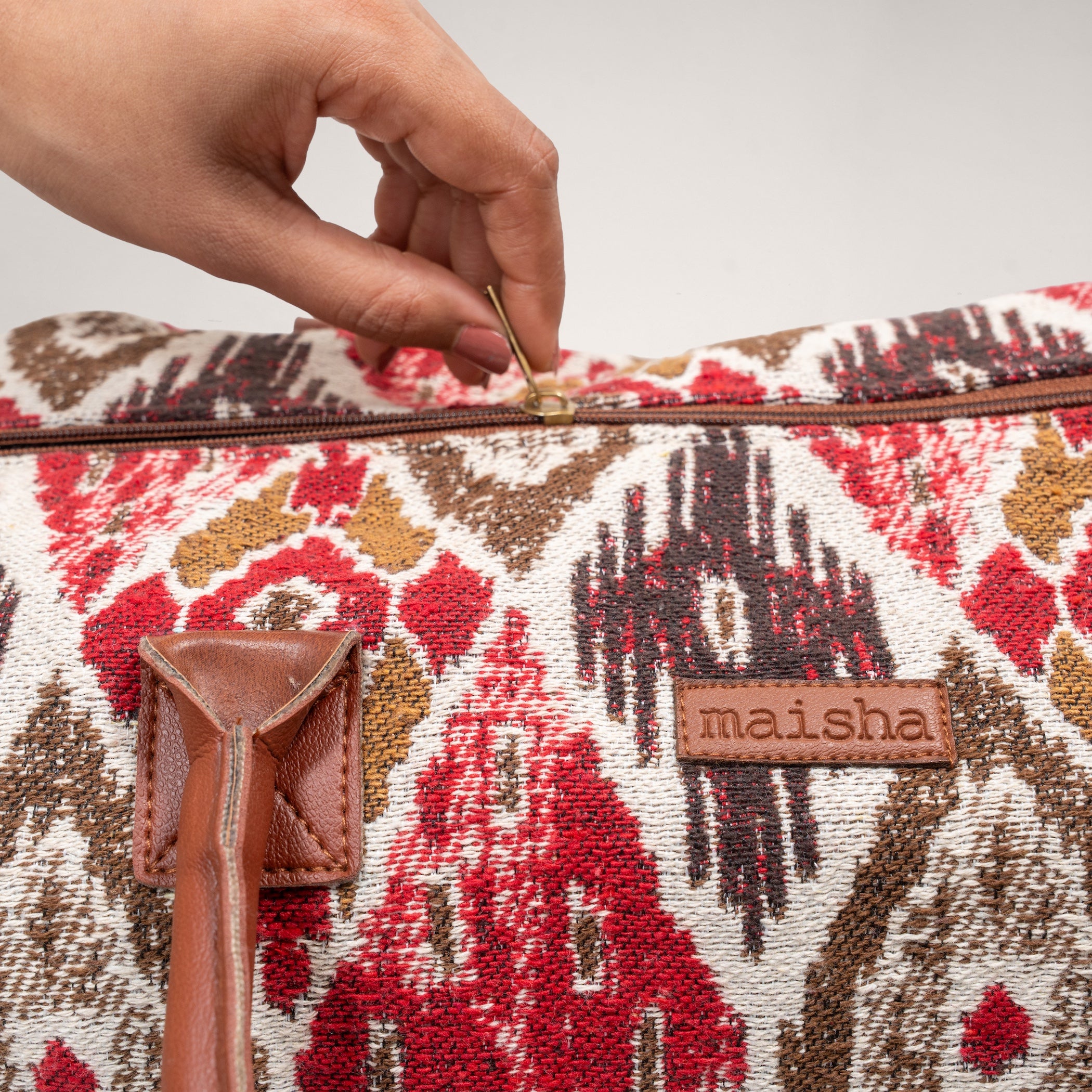 The Chic Traveller Duffle Bag
