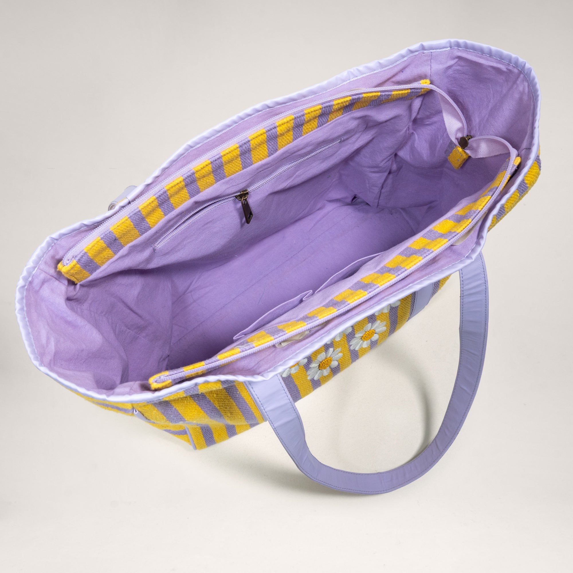 Lilac Daisies Shopper