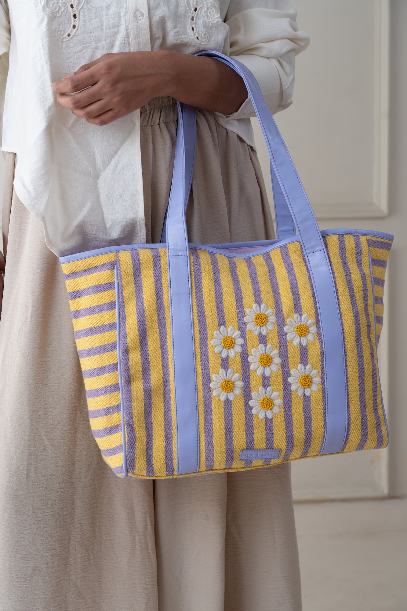 Lilac Daisies Shopper