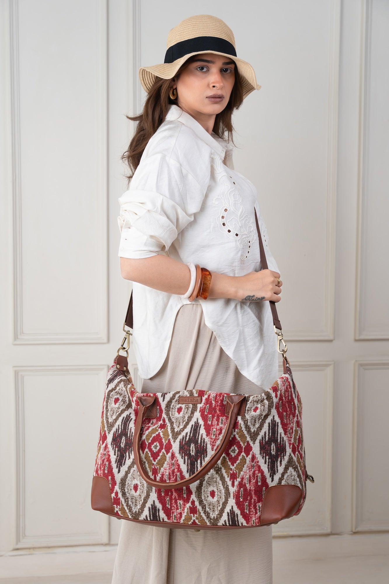 The Chic Traveller Duffle Bag
