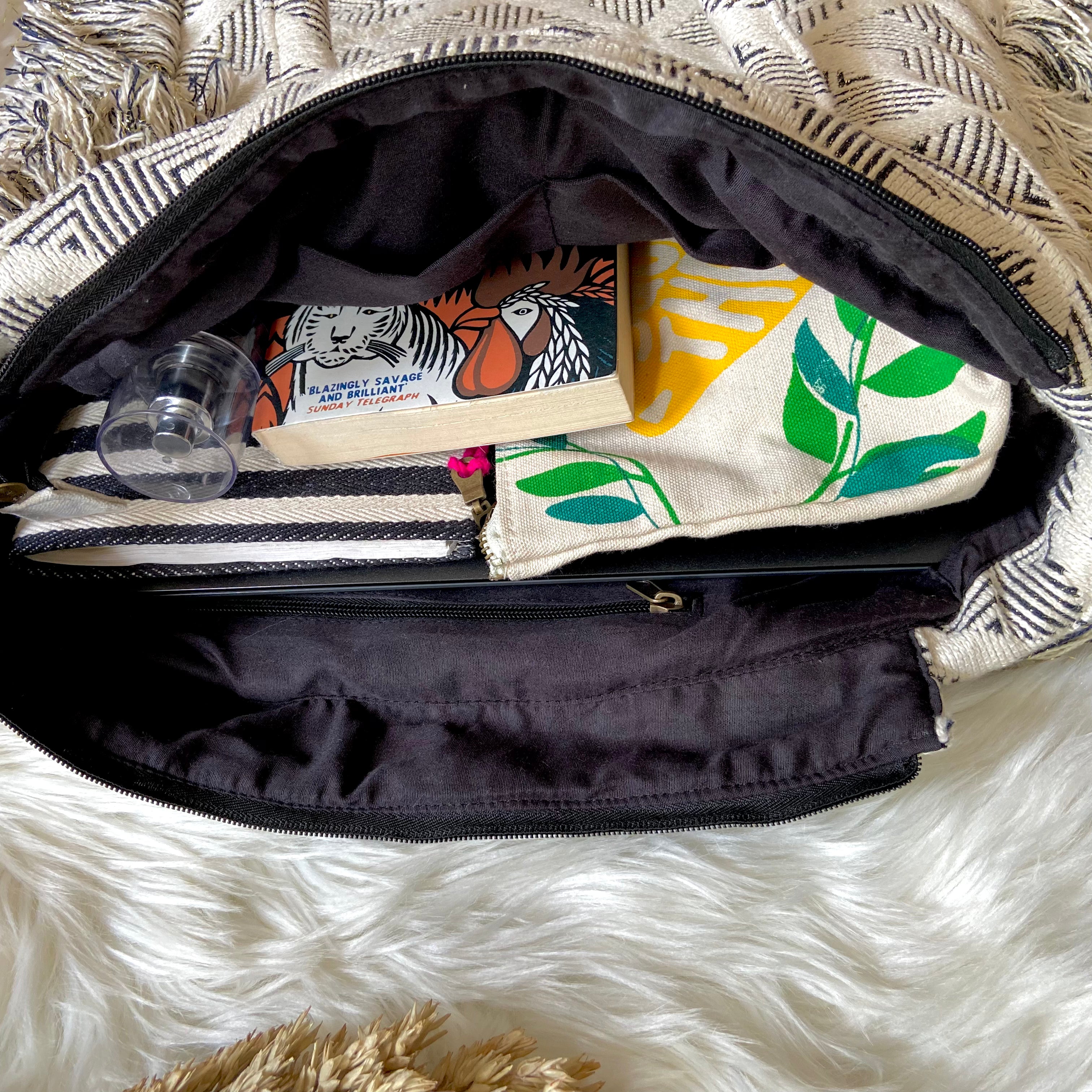 Mono-Mirage Ruffle Box Bag (zipper closure)