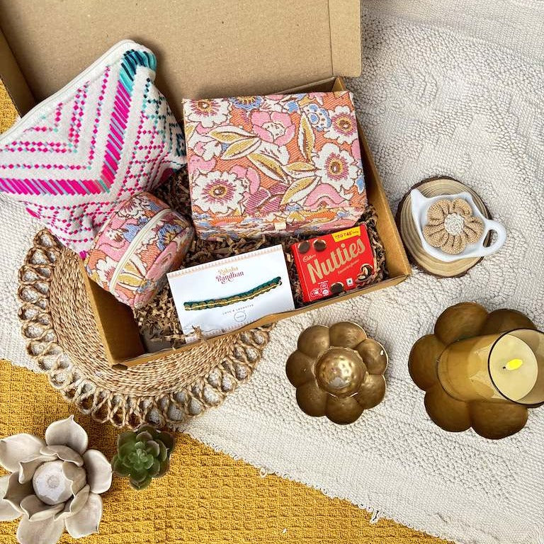 Phoolon ka Jashn Rakhi Hamper