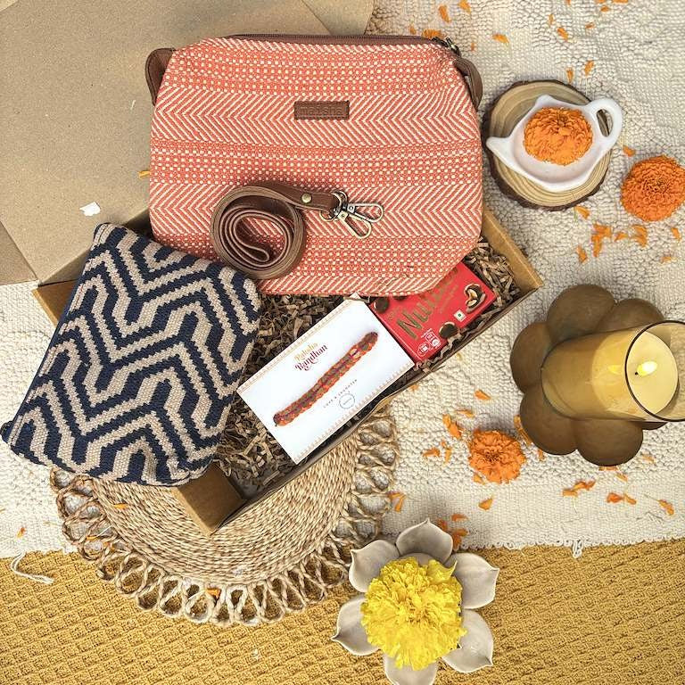 Rishto ka Jashn Rakhi Hamper