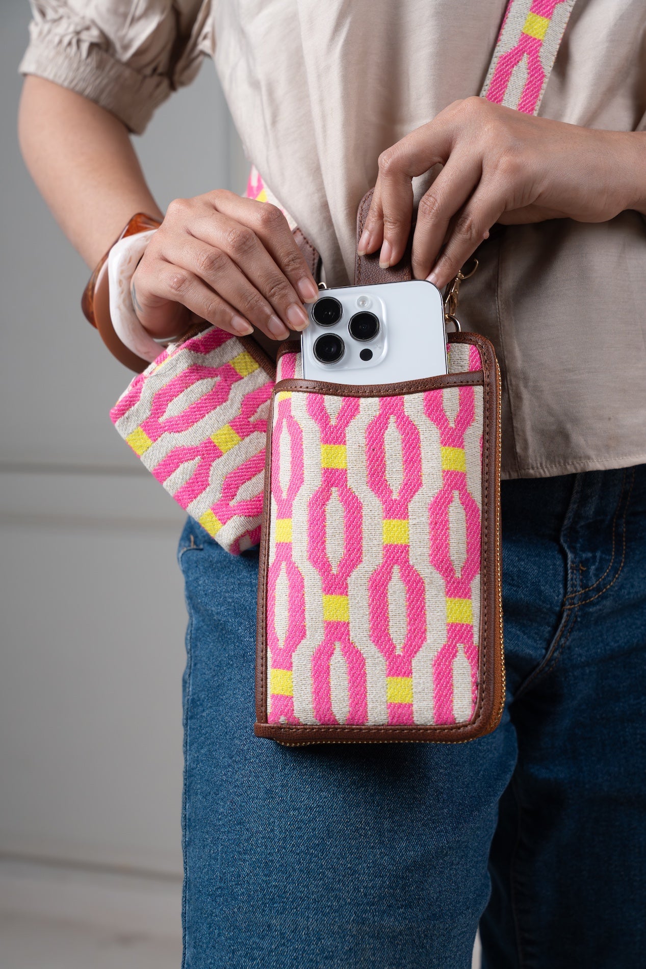 Rose Link Mobile Wallet Sling Combo