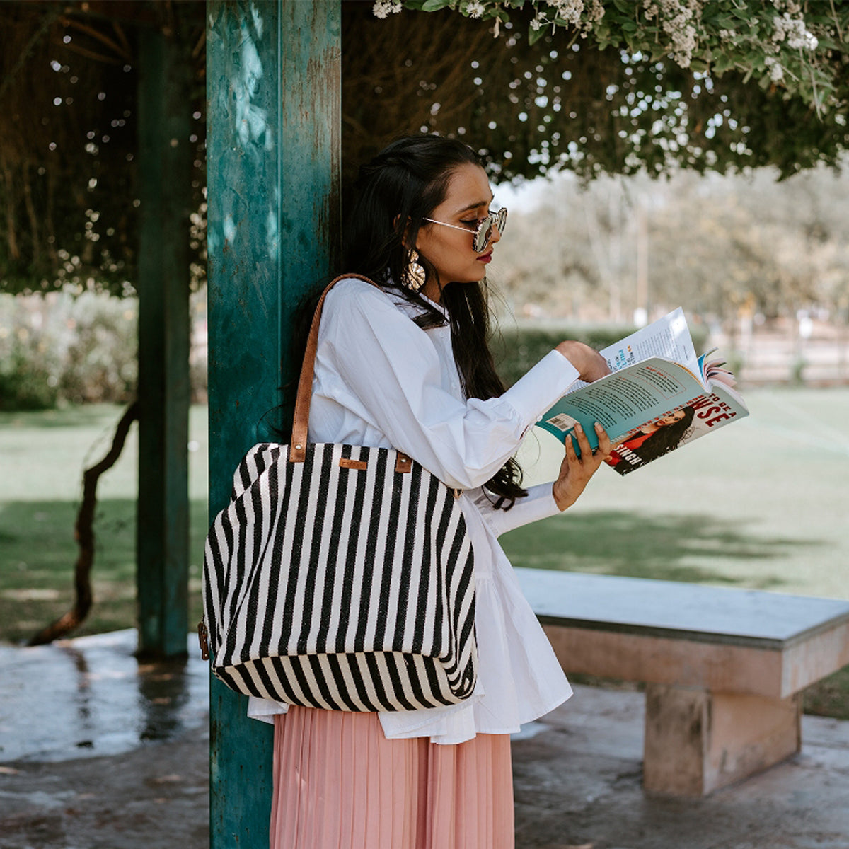 Black And White Stripes Three Pocket Jacquard Bag