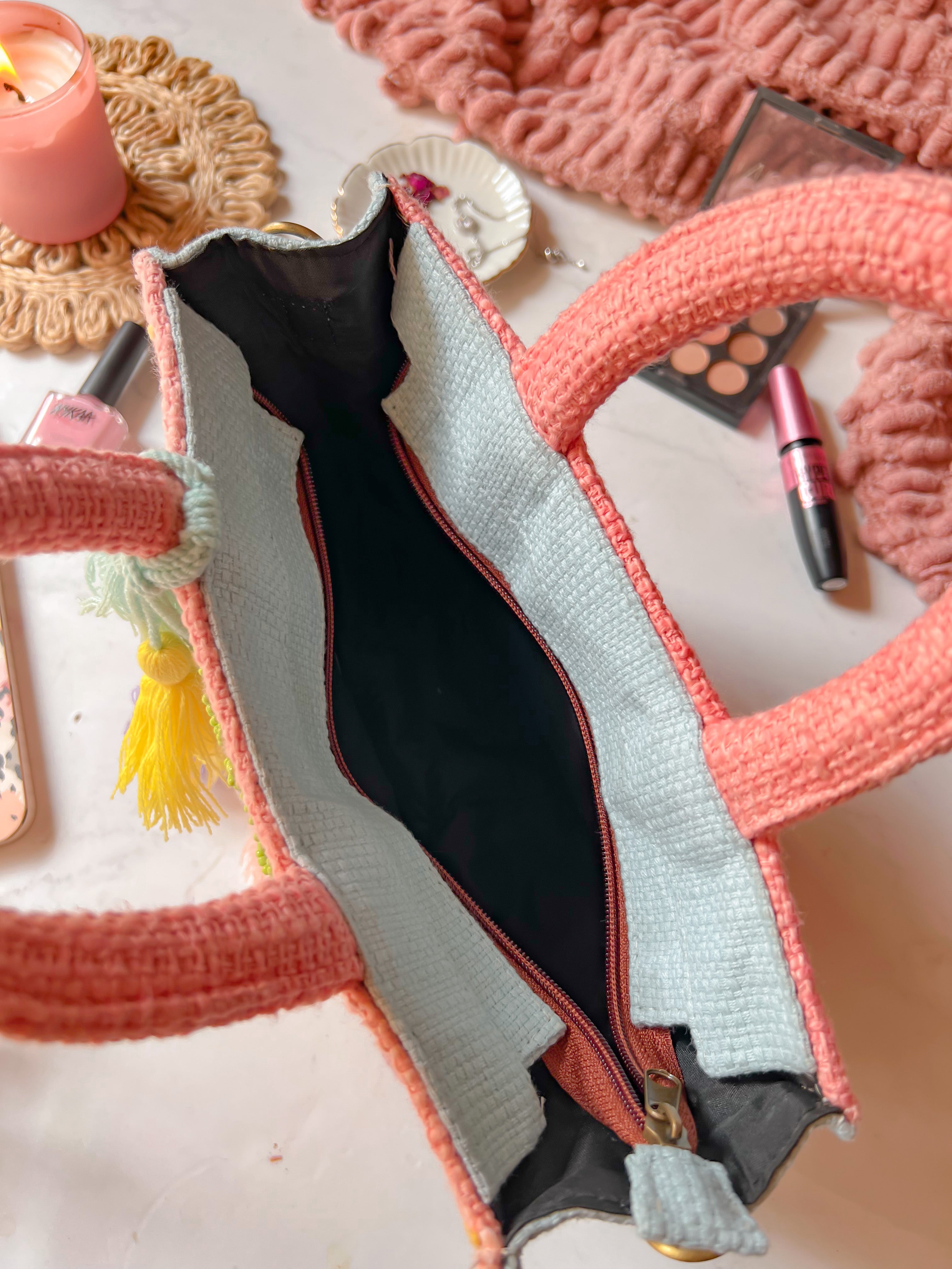 Dreamy Dahlia Slingbag