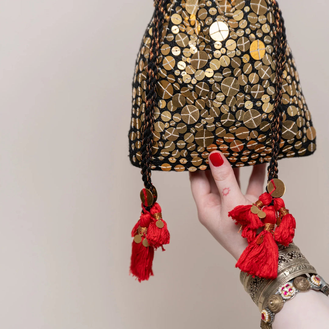 Blessings in a Bag: Potli Bags as Memorable Bhai Dooj Gifts for Sisters