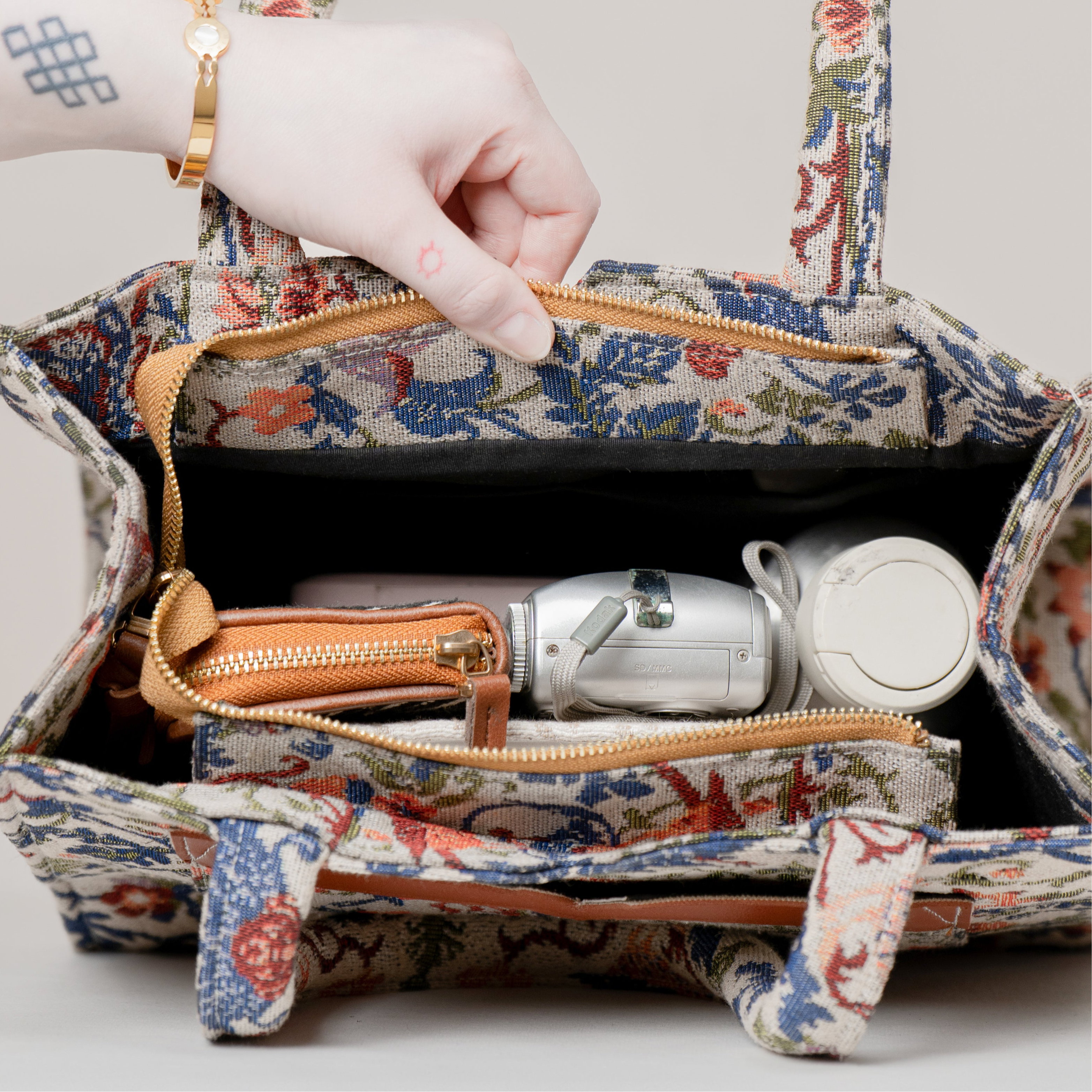 Sundown Bloom Medium Box Bag (MEDIUM)