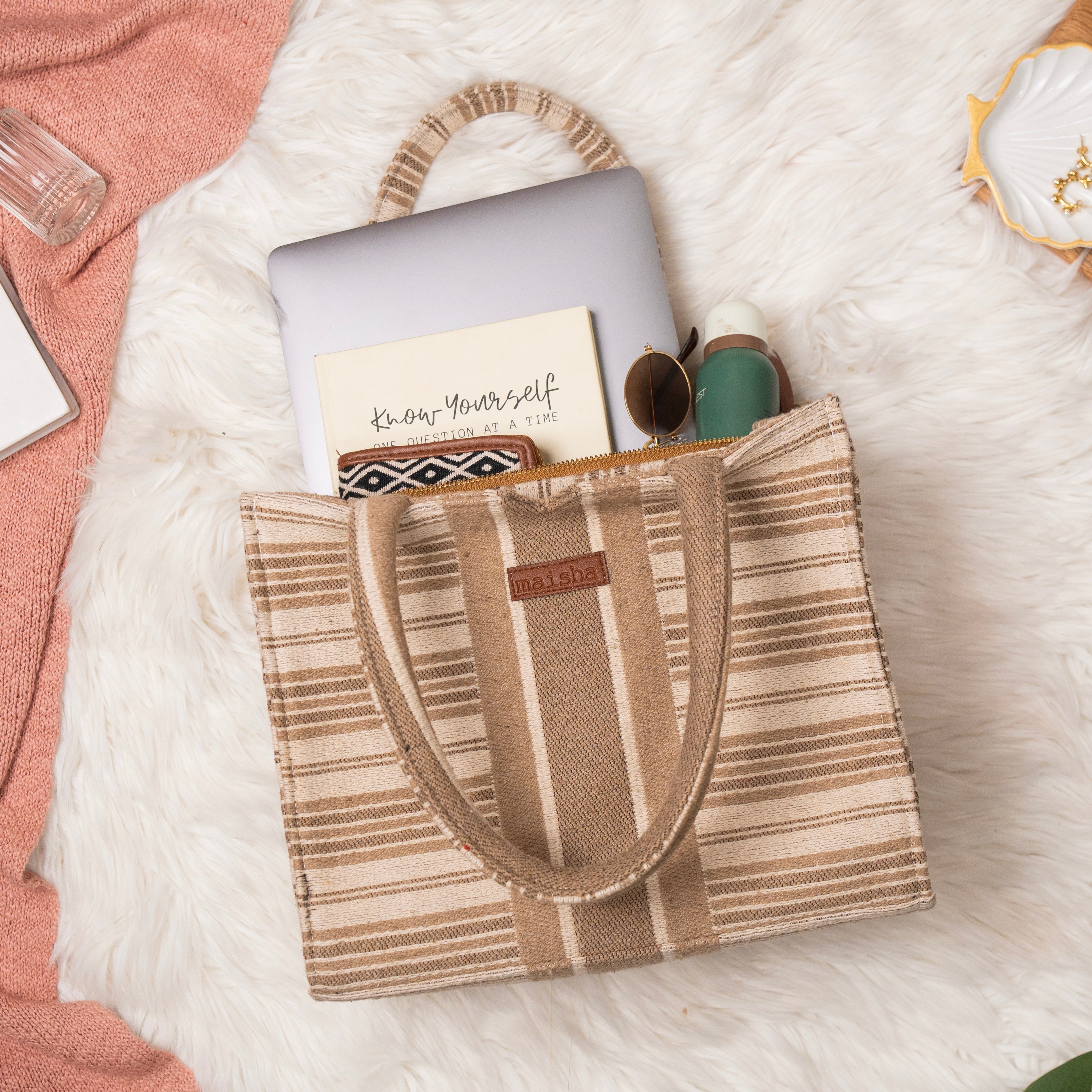 Mocha Muse box bag (MEDIUM)