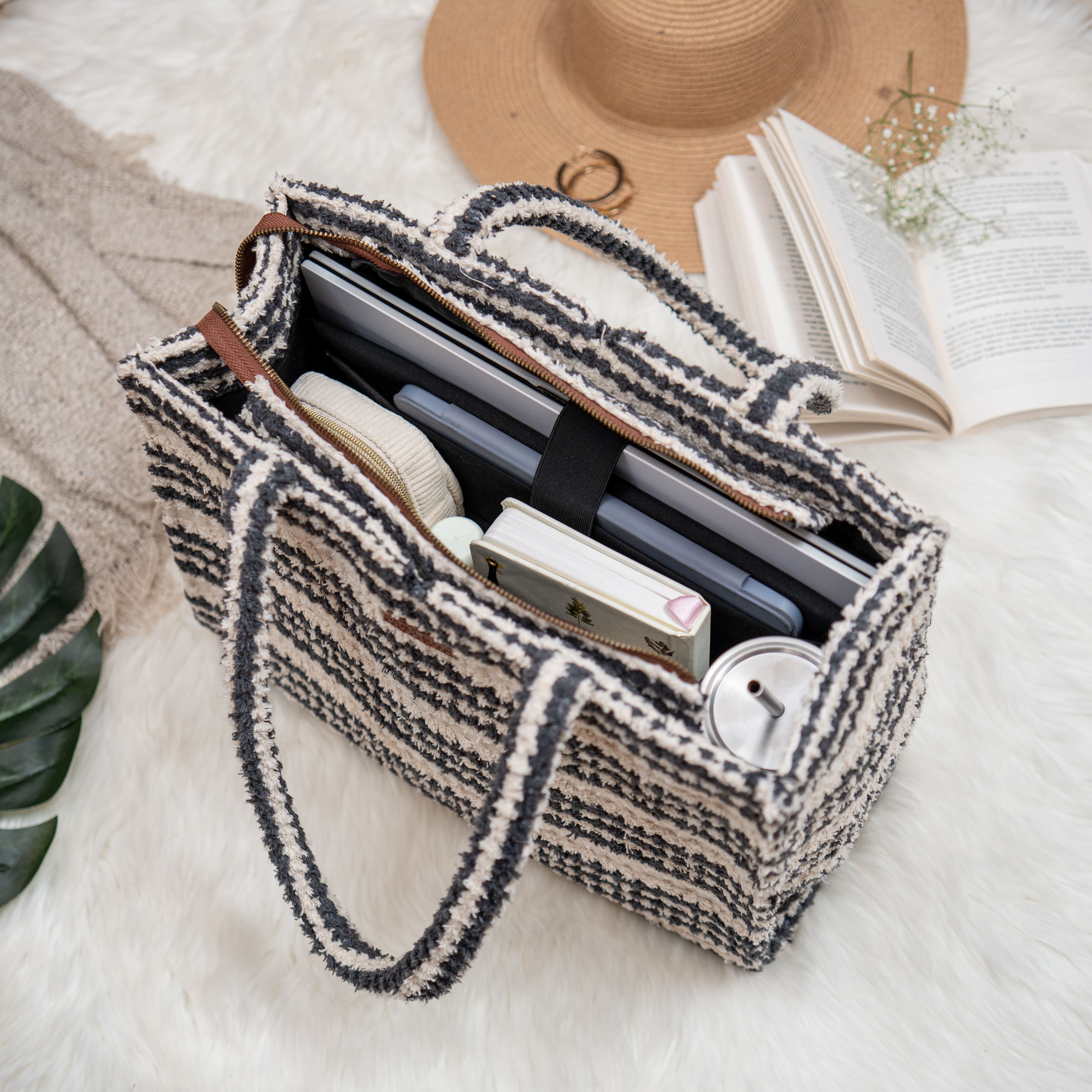 Yin to My Yang Box Bag