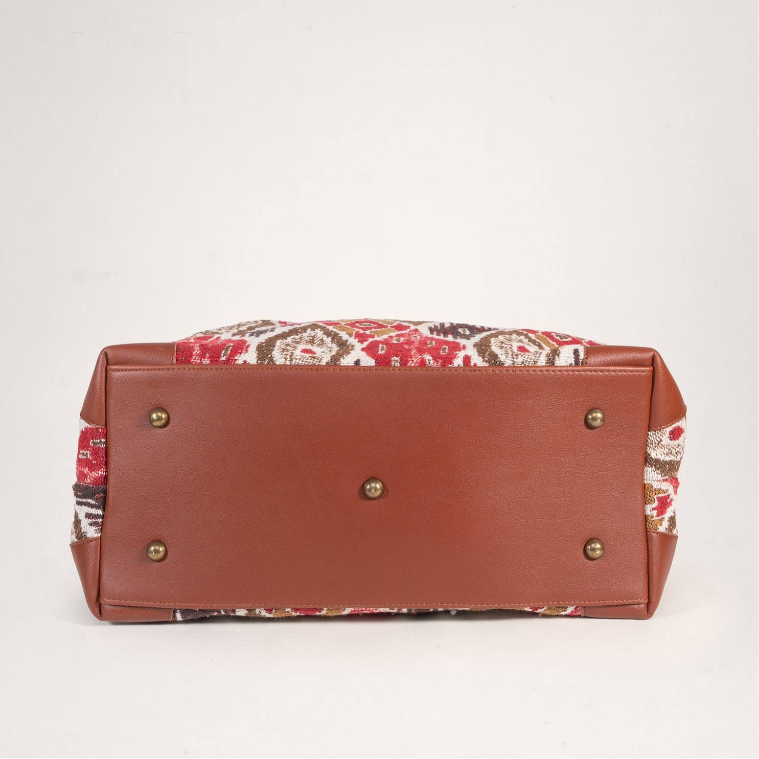 The Chic Traveller Duffle Bag