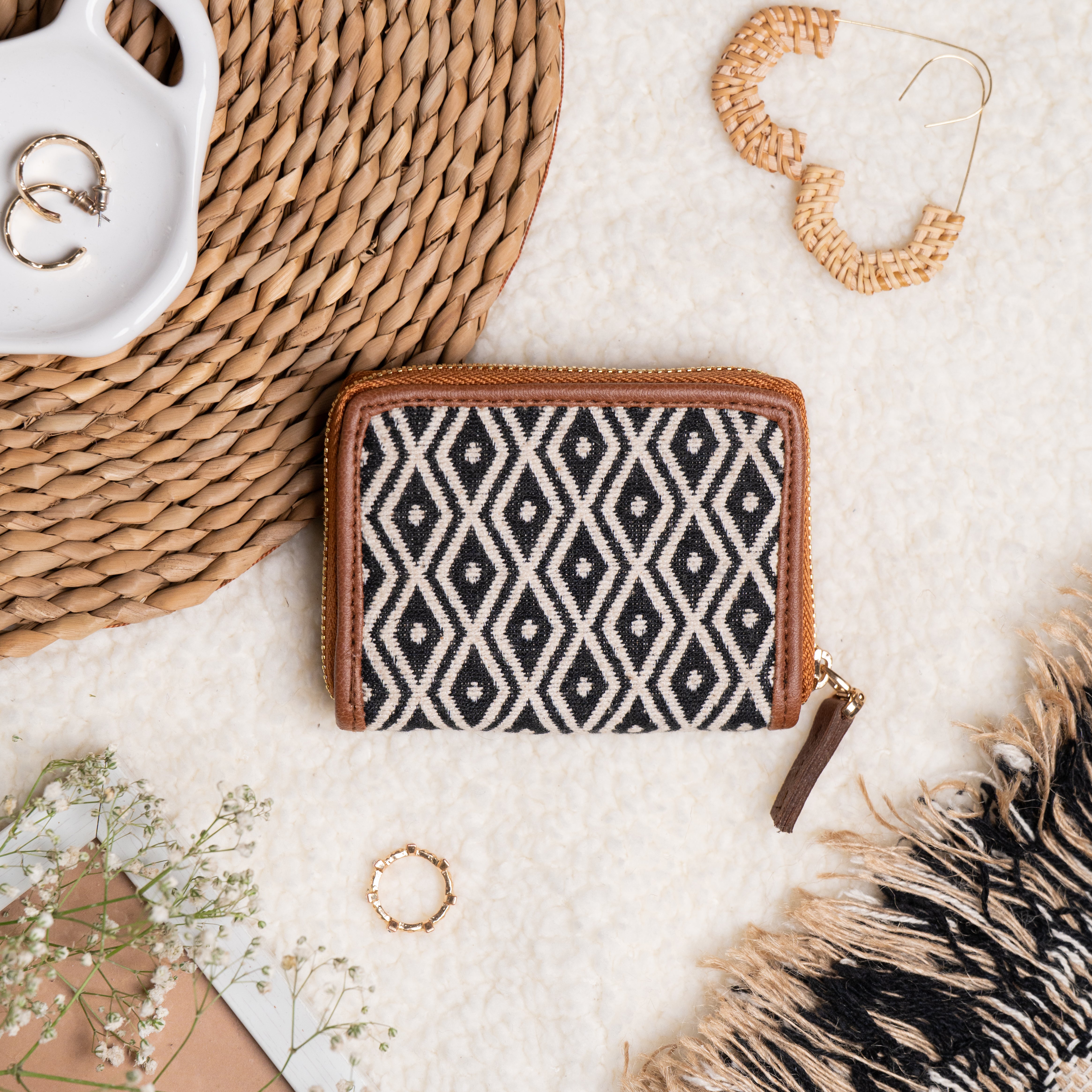 Salt & Pepper Compact Wallet