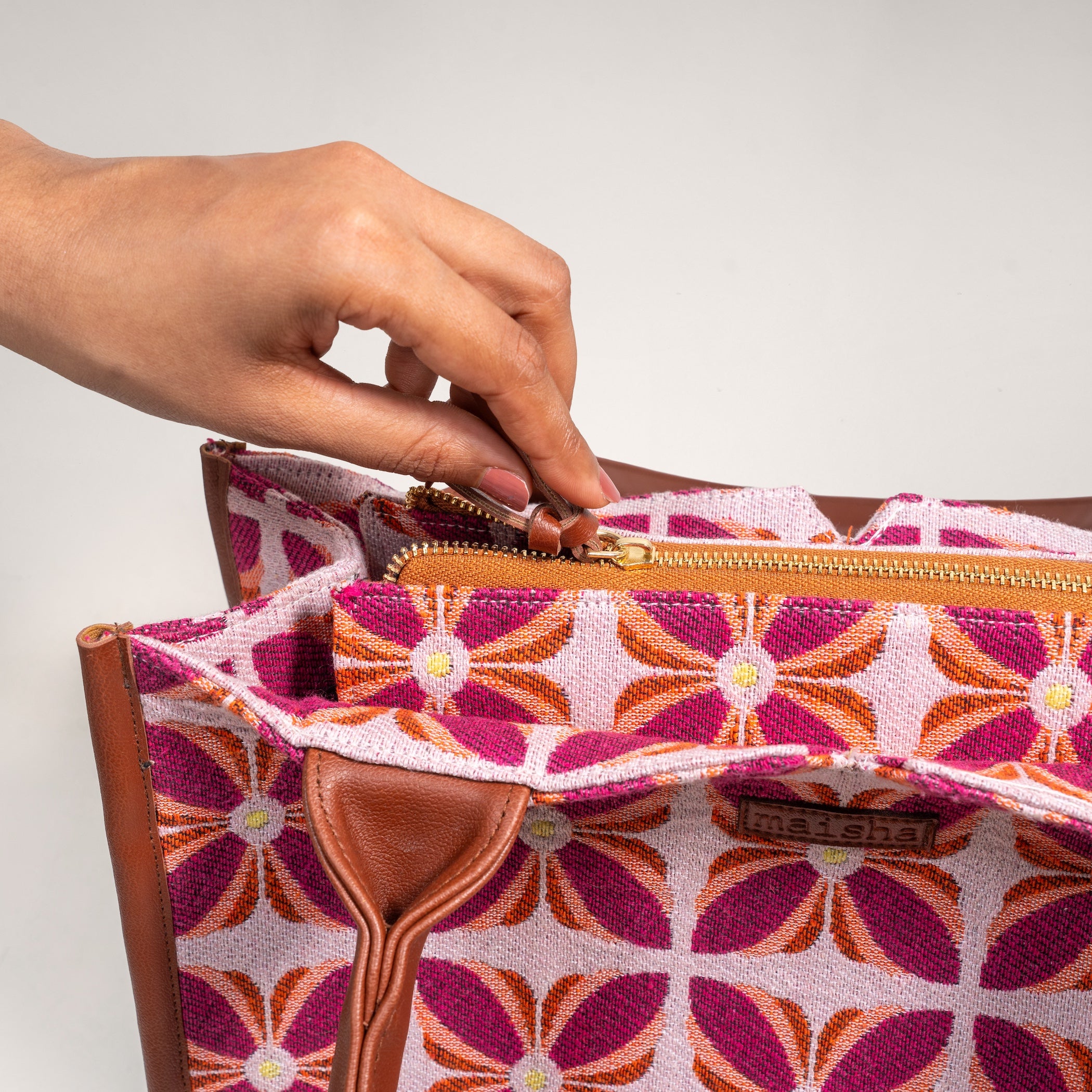 Pink Mogra Box Bag (Large)