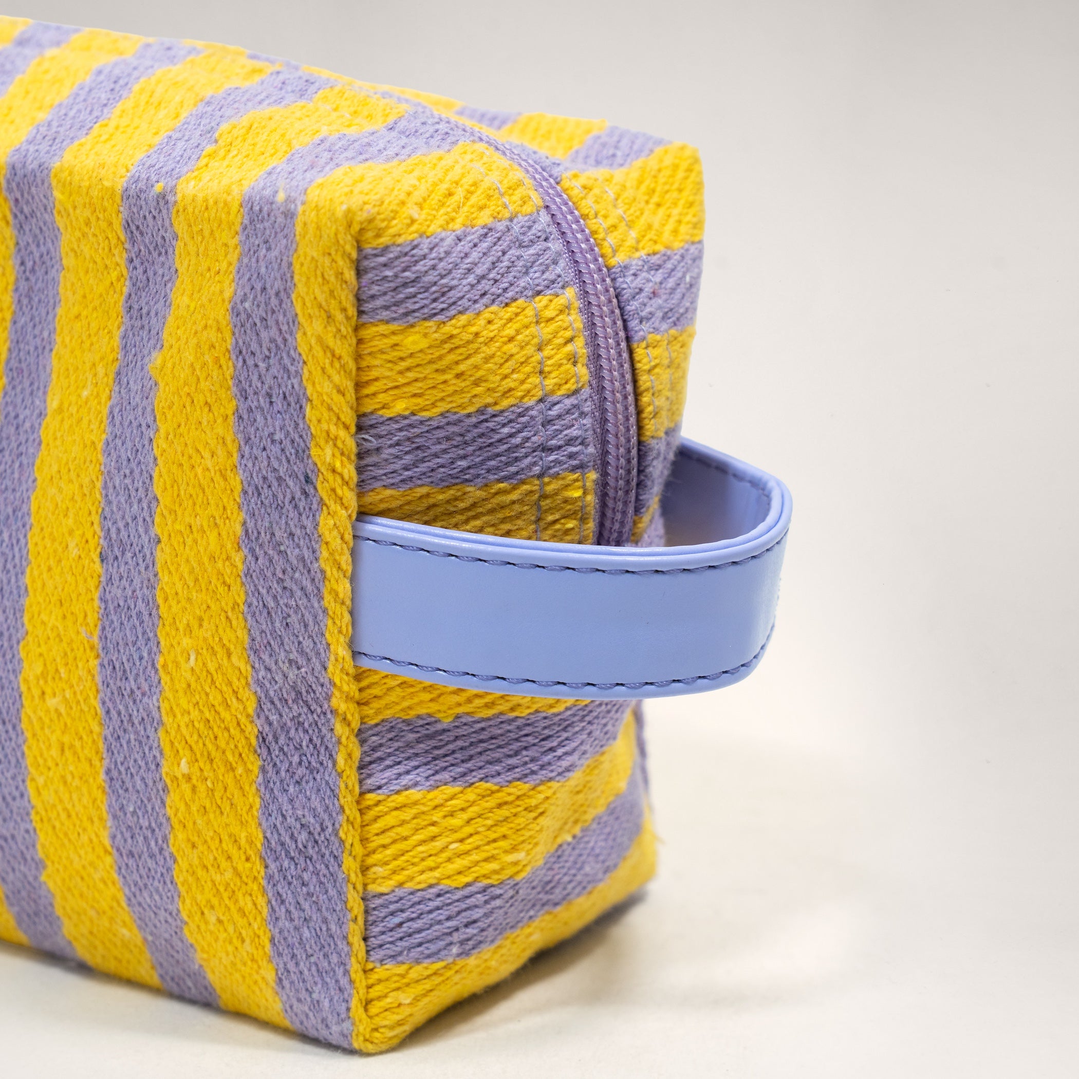 Lilac Daisies Shopper Pouch