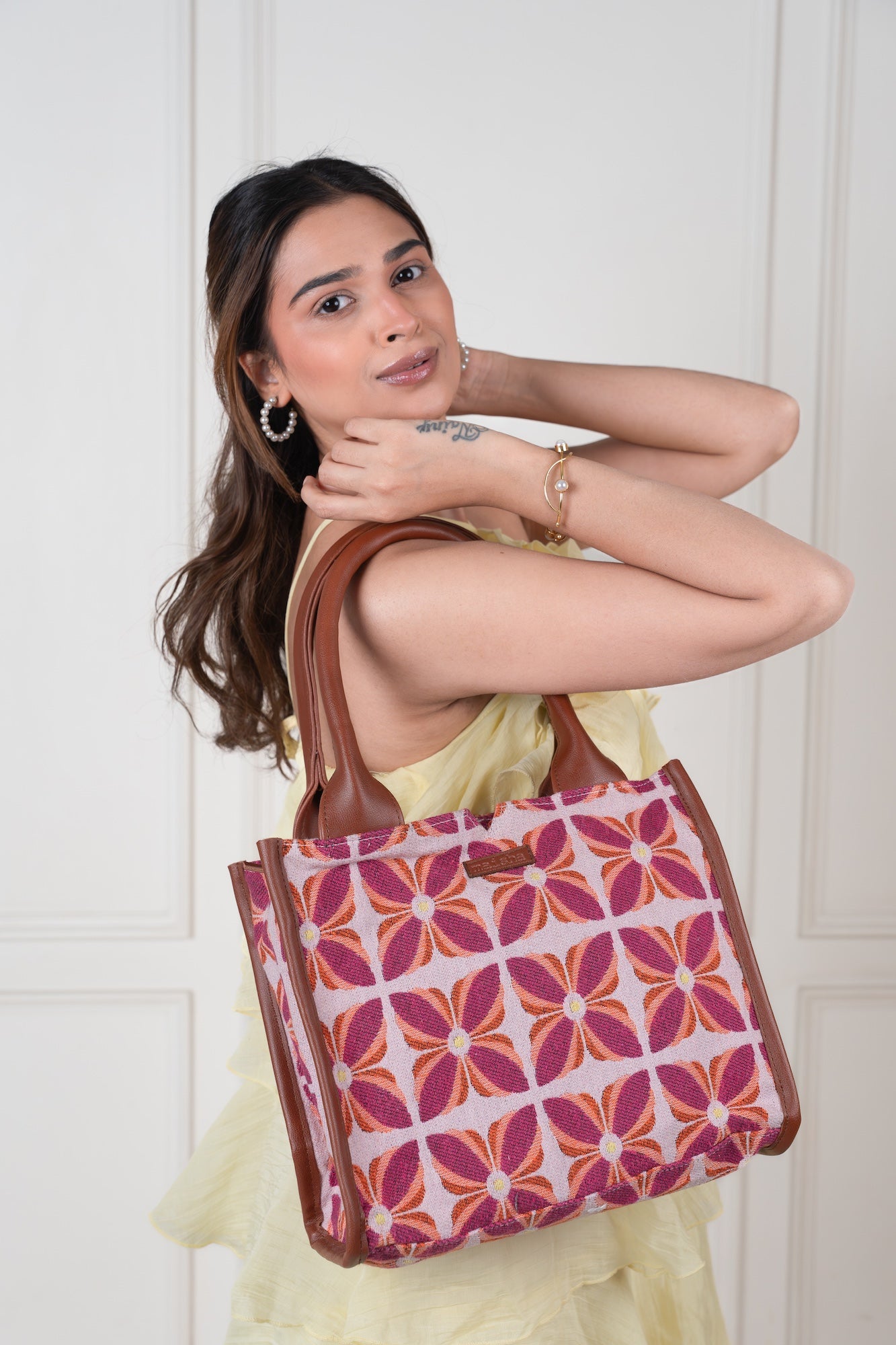 Pink Mogra Box Bag (Medium)