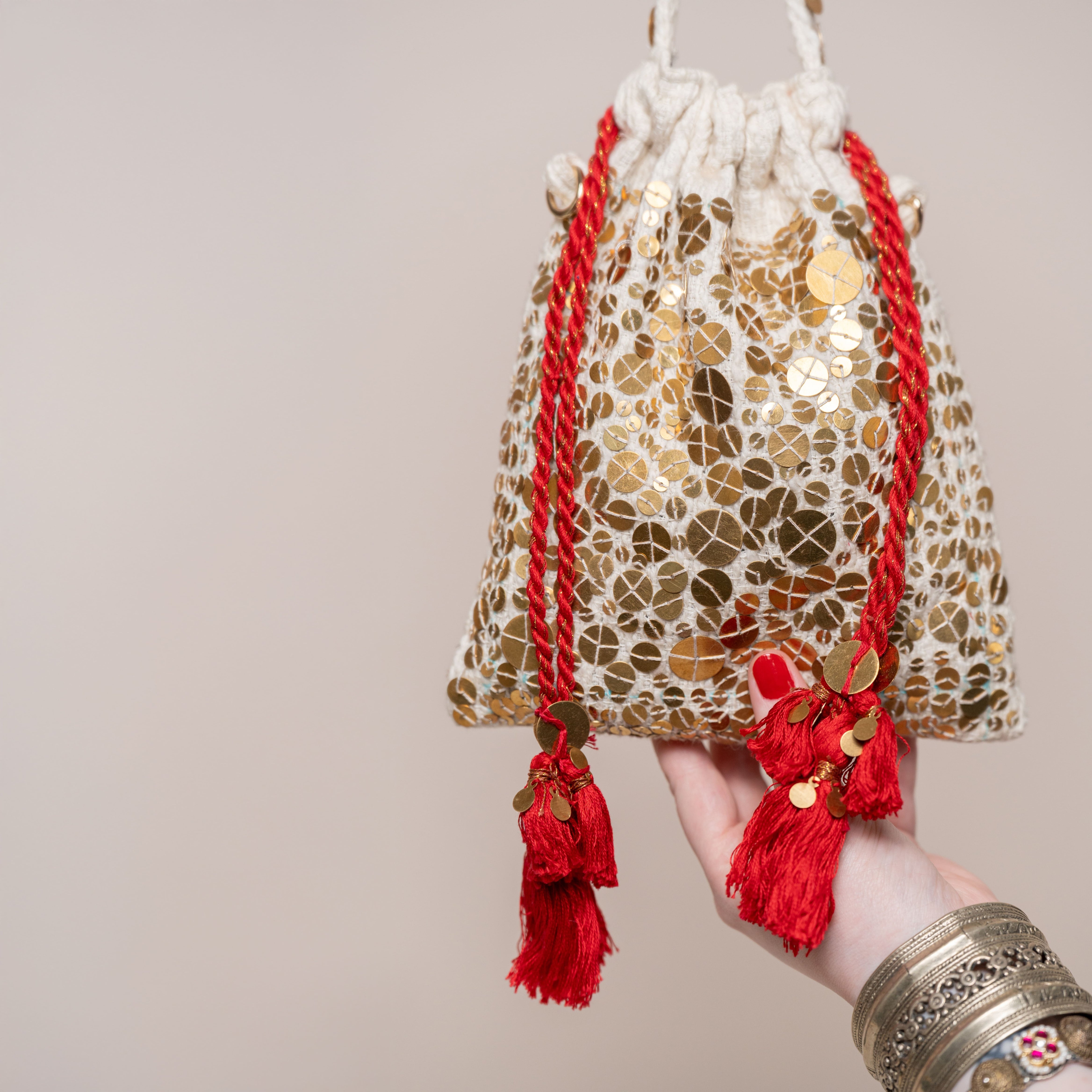 The Shringar Festive Potli