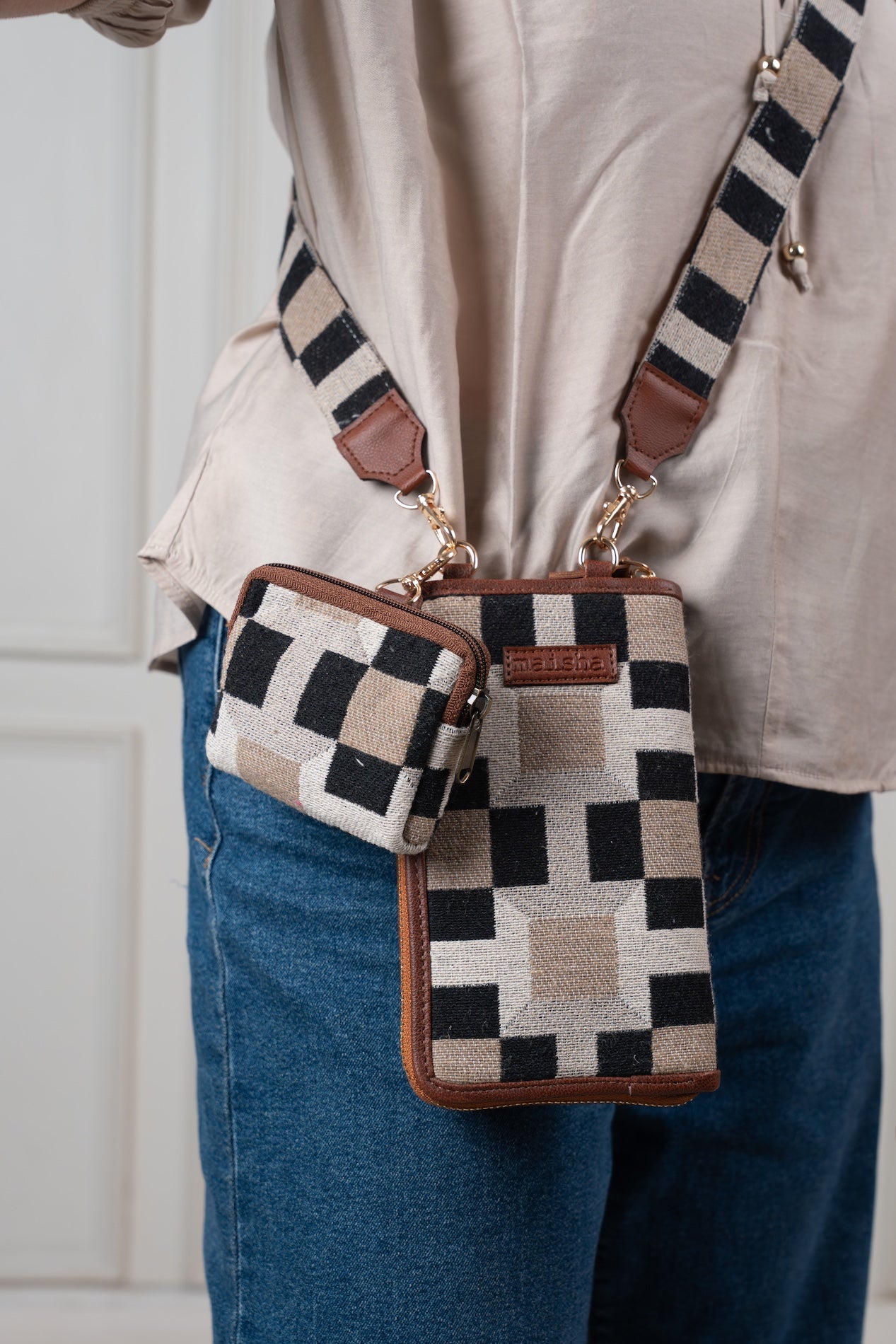 Urban Check Mobile Wallet Sling Combo
