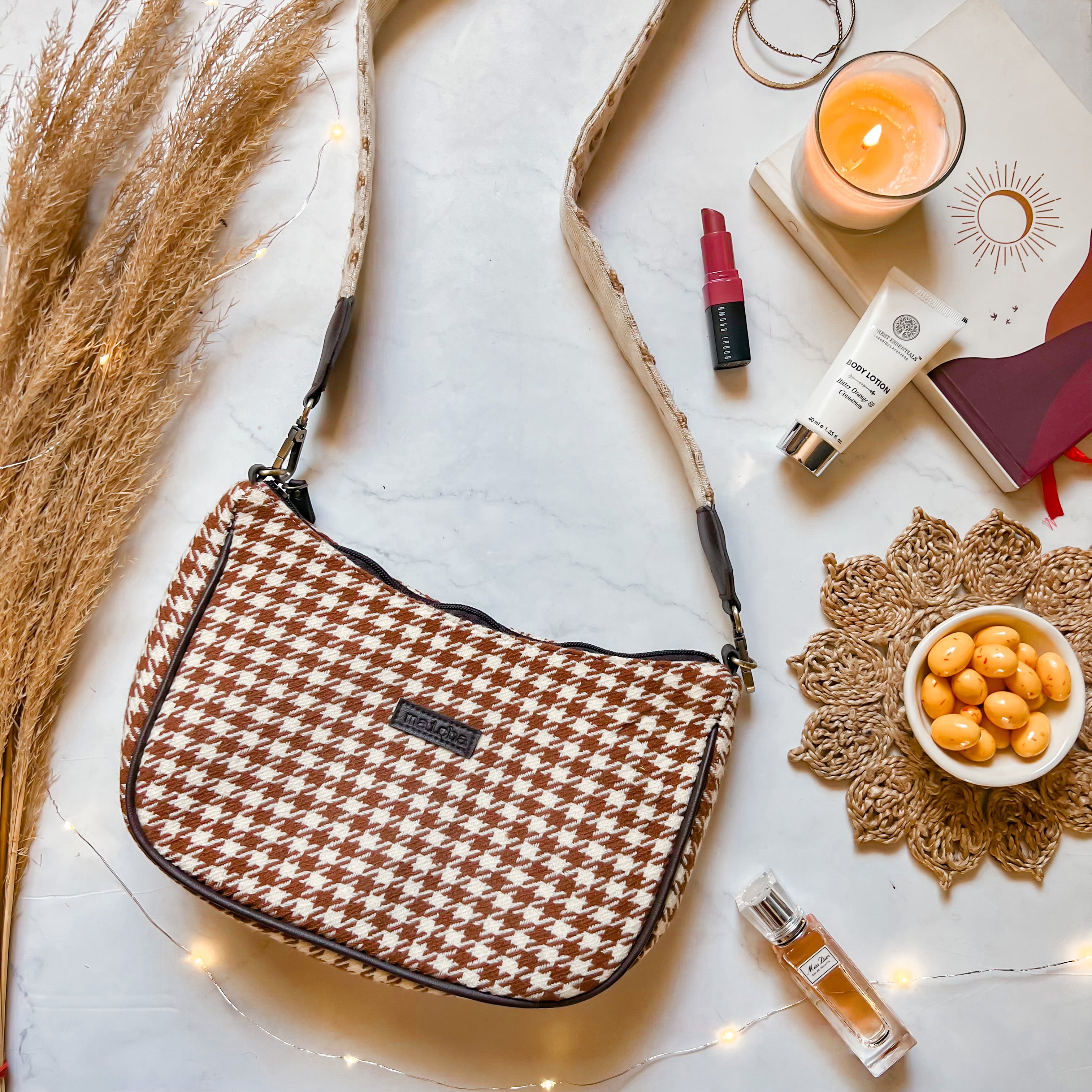 Vintage Roll AM to PM Sling Bag