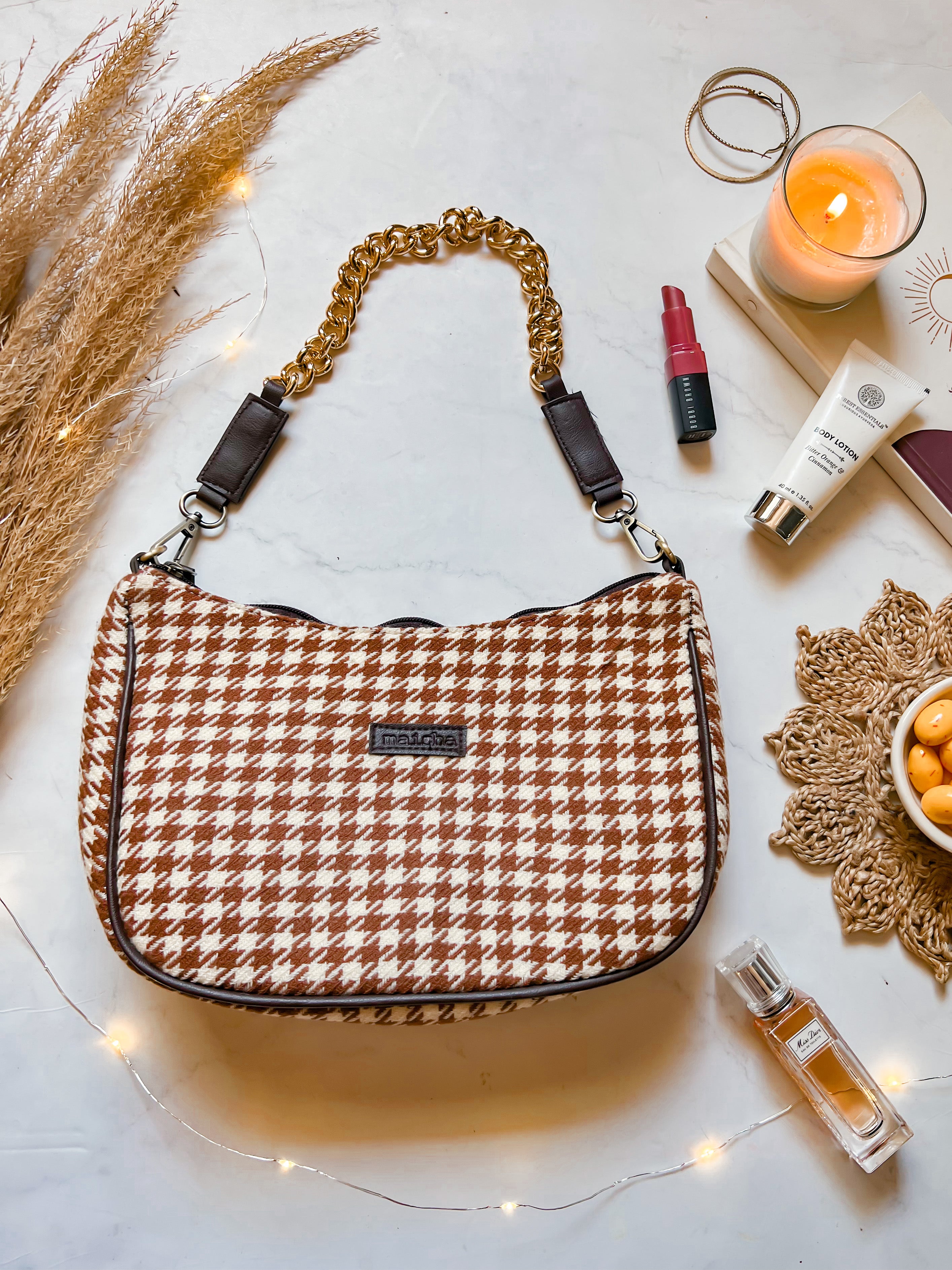 Vintage Roll AM to PM Sling Bag